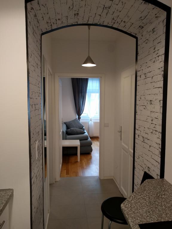Design Place 1030