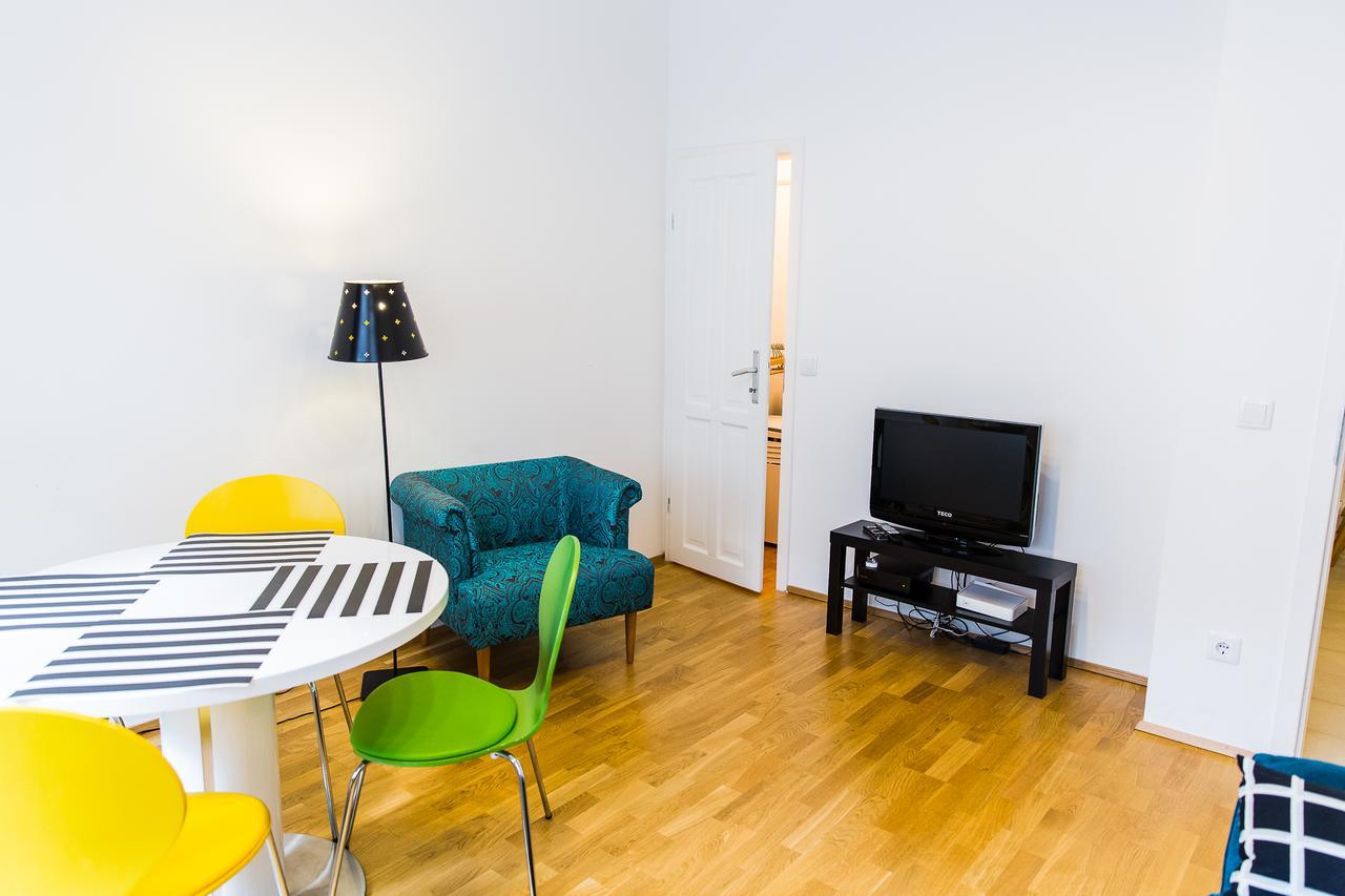 Design Place 1030 Apartment *